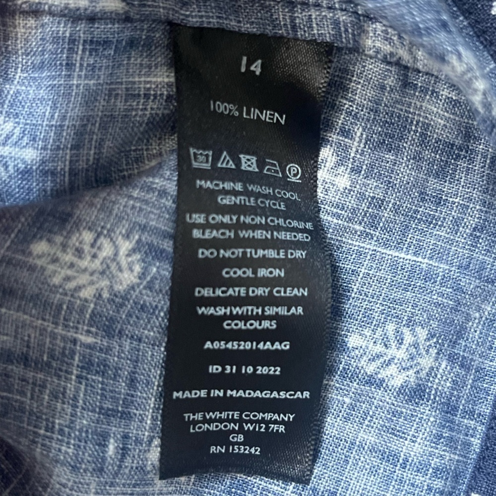 The White Company 100% Linen Navy White Leaf Short Sleeve Top Size 10 Spring - Picture 6 of 8